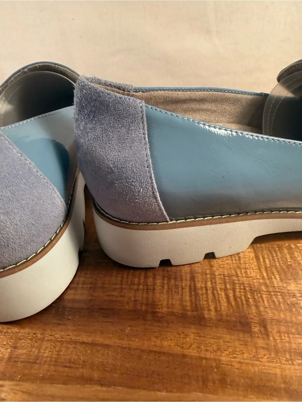 Vionic Kensley Patent Leather Slip-on Loafers Light Blue Size 9